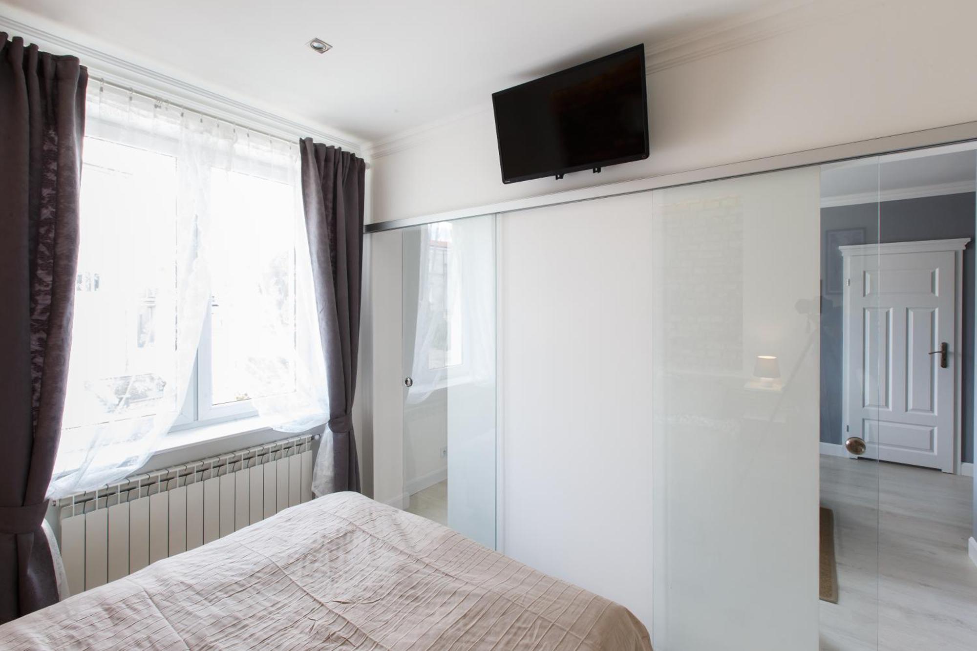 Apartamenty Sienkiewicza - Bezplatny Parking, Centrum, Park, Fv 凯尔采 外观 照片