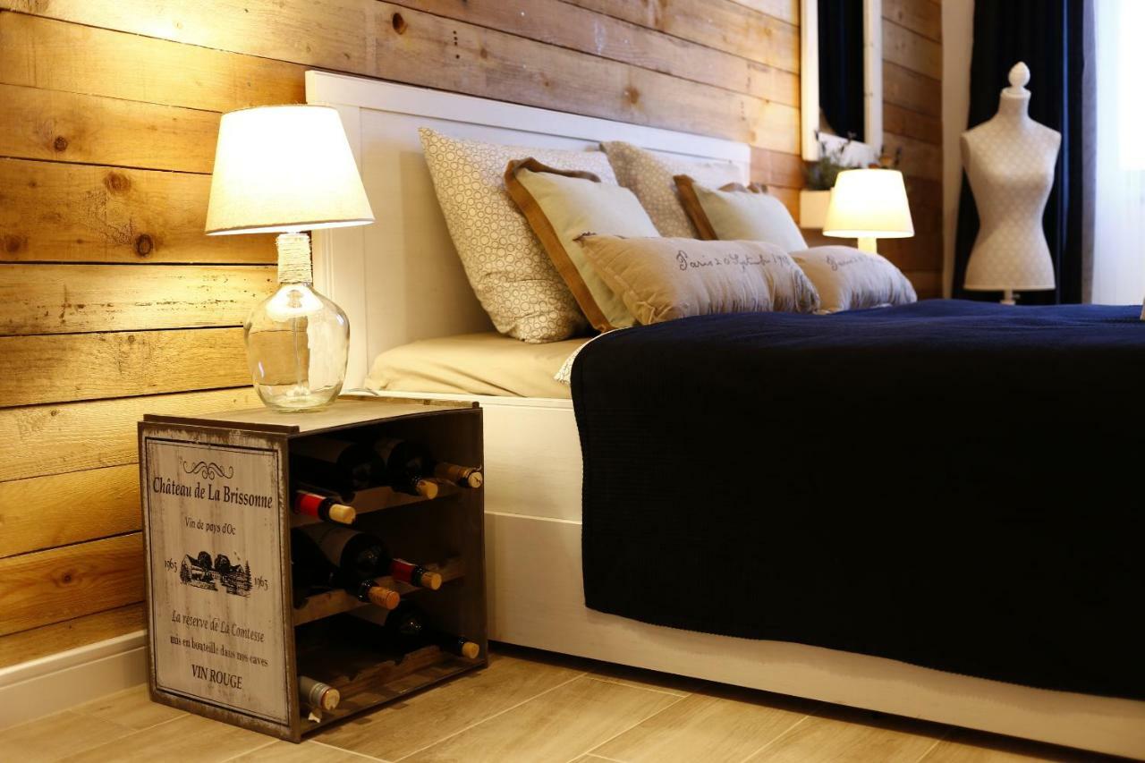 Apartamenty Sienkiewicza - Bezplatny Parking, Centrum, Park, Fv 凯尔采 外观 照片